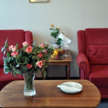 Sitzecke mit Sofa und Sessel